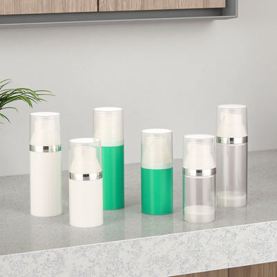Buen precio Botella de bomba PETG sin aire 30 ml 50 ml para suero cosmético en línea